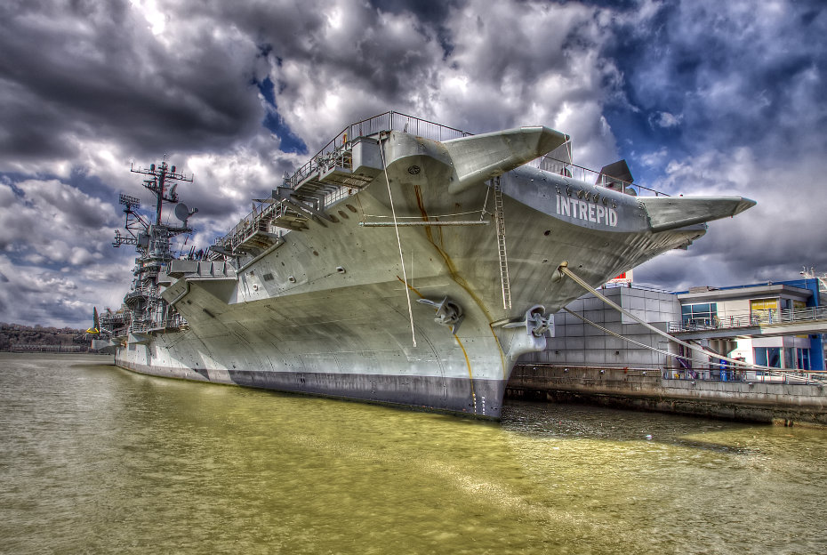 USS INTREPID AT PIER 86